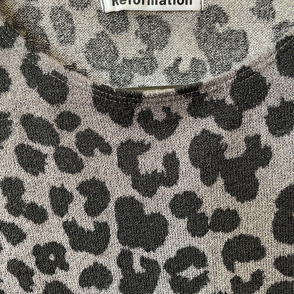 Reformation Long Sleeve Sweater Dress, size xs. - Picture 2 of 2